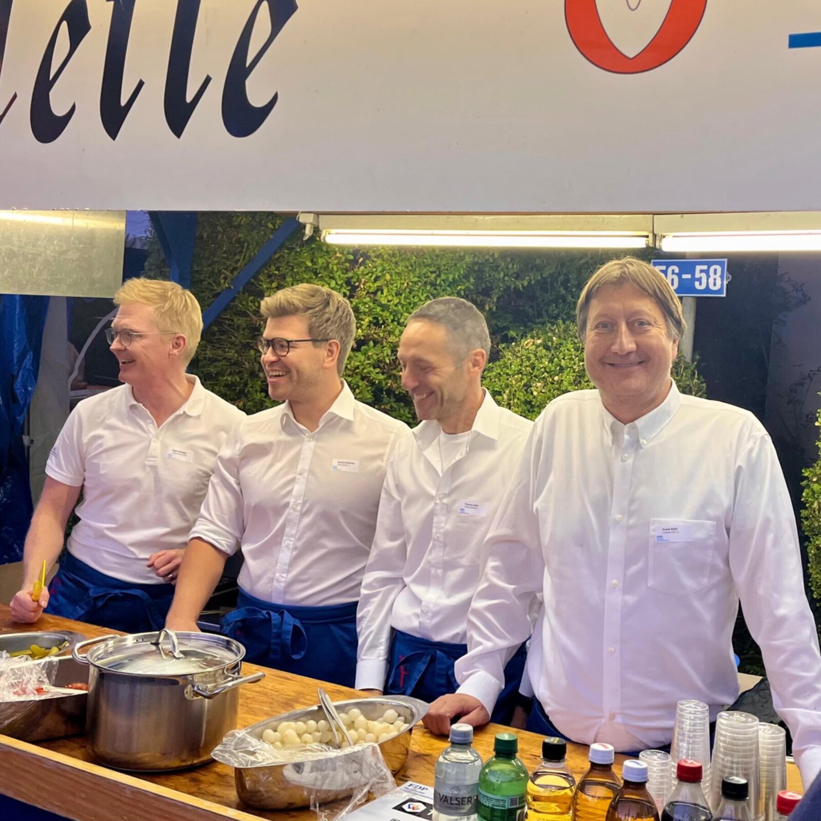 Das Raclette-Team am FDP-Stand, Chilbi 2025